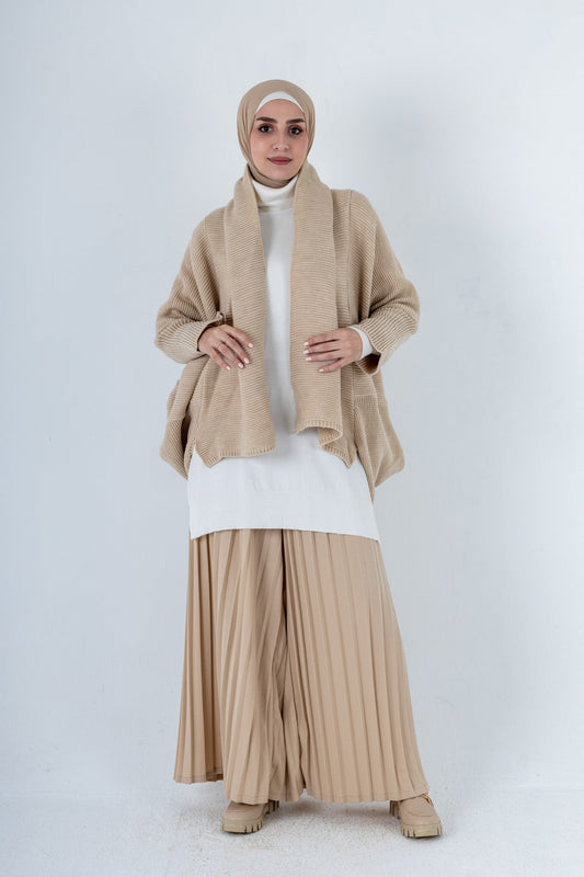 Pleated Wide-Leg Pants