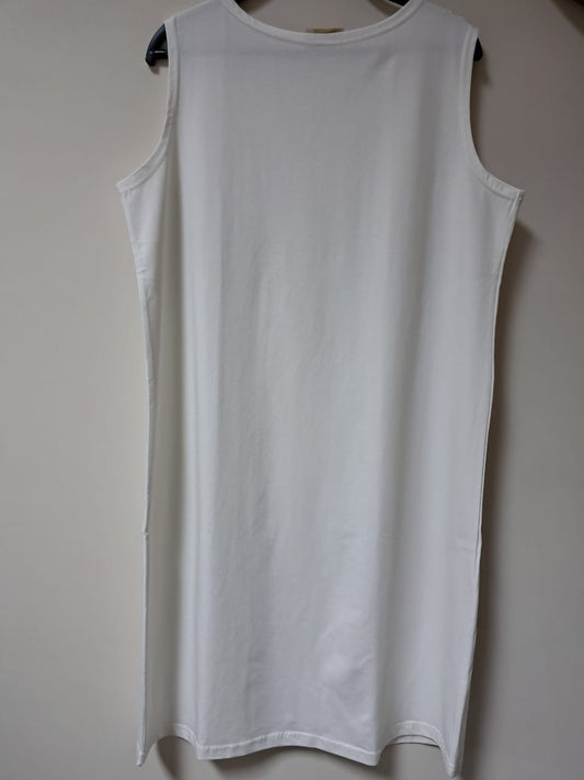 short sleeveless t-shirt