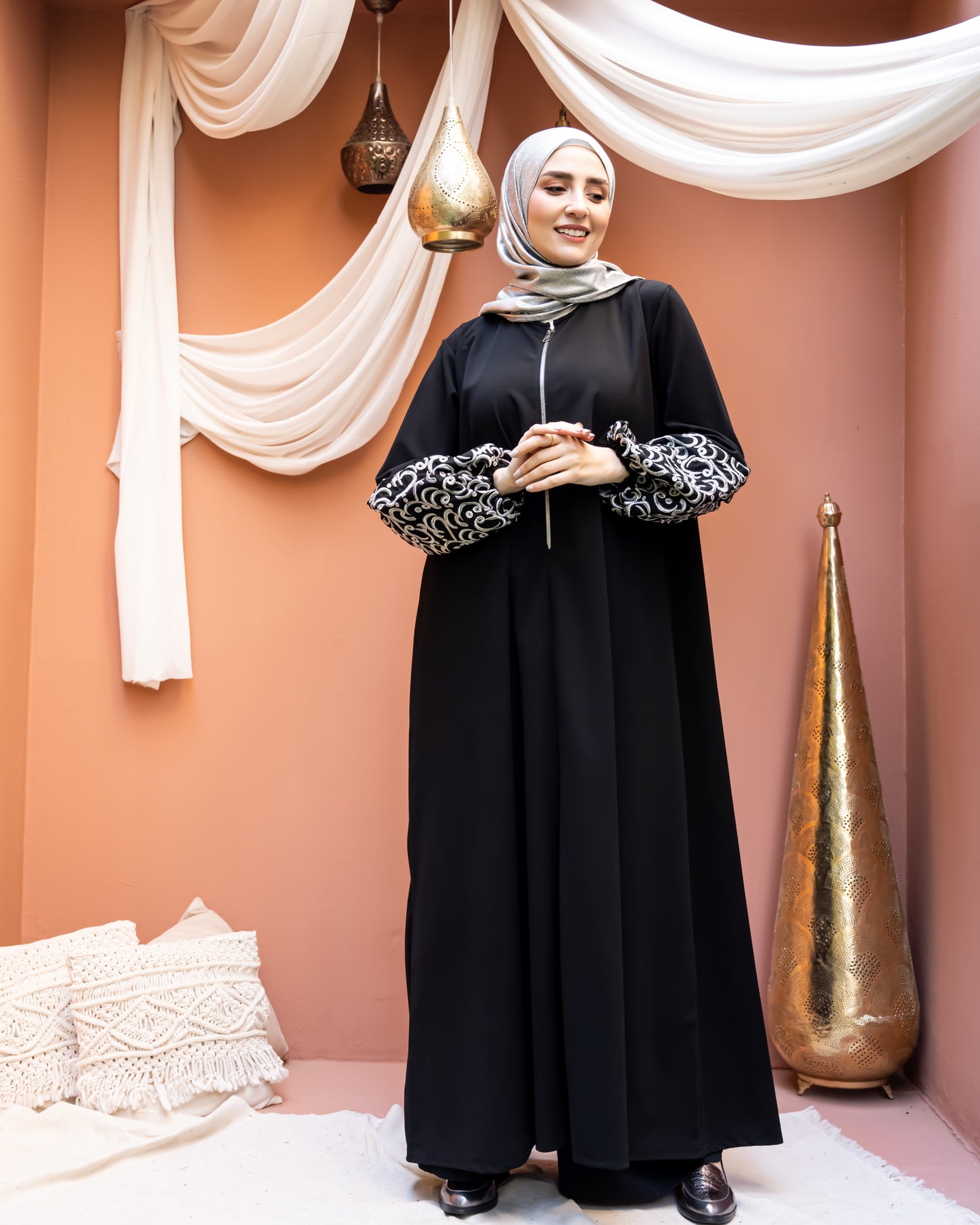 Calligraphy Sleeves Abaya